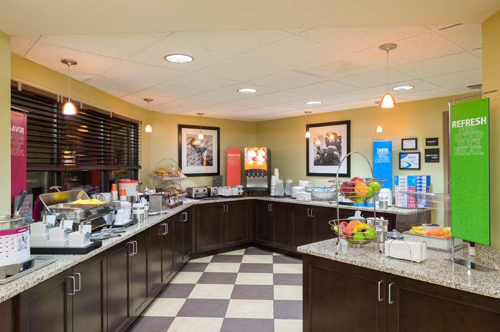Hotel Larkspur Landing Carlisle Restauracja zdjęcie